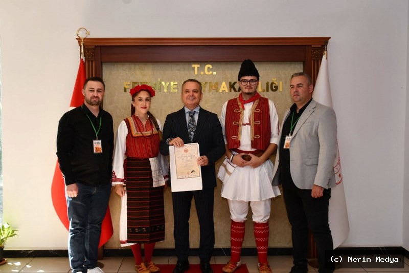 Fethiye Folk Fest Katılımcılarından Kaymakam Fatih Akkaya’ya Ziyaret